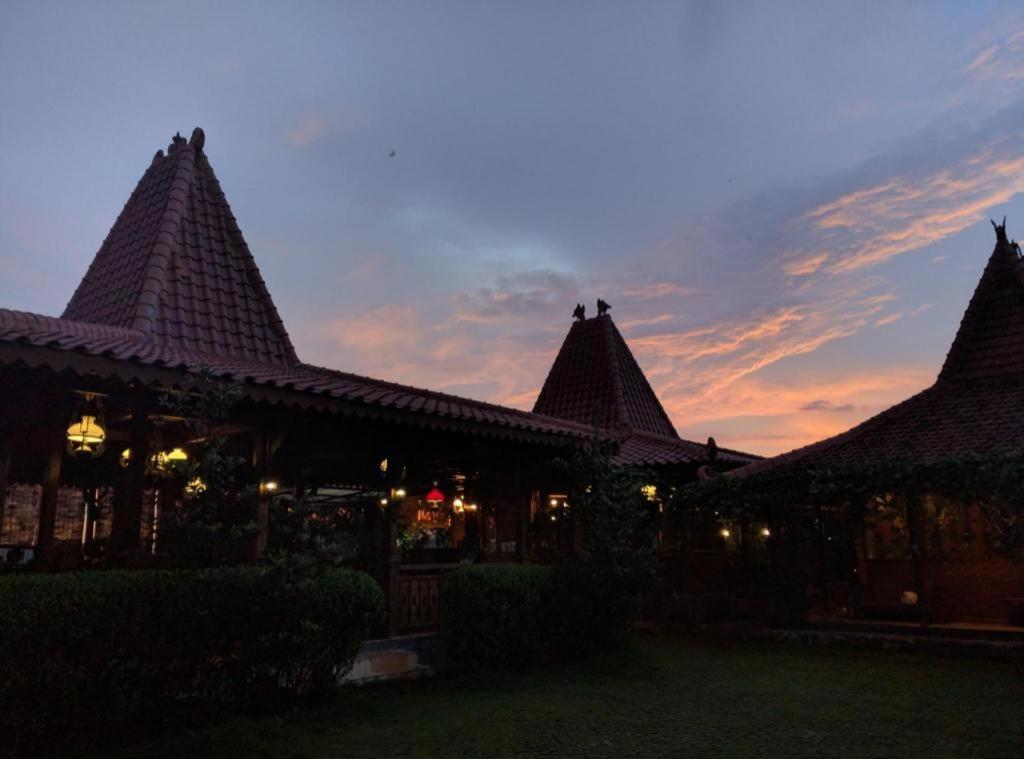 Joglo Ayem Tentrem Prambanan Zewnętrze zdjęcie